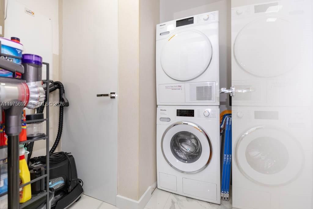 1800 S Ocean Dr , Unit 310, Hallandale Beach, FL 33009 Photo