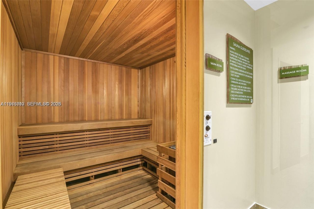 2641 N Flamingo Rd, Unit 1806N, Sunrise, FL 33323 Photo