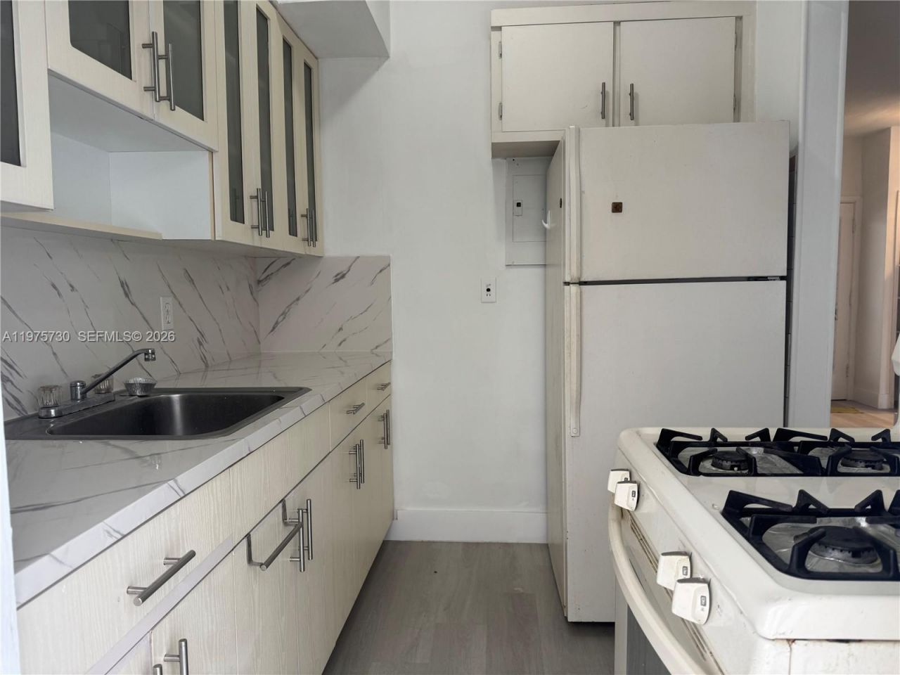 8420 Byron Ave , Unit 5, Miami Beach, FL 33141 Photo