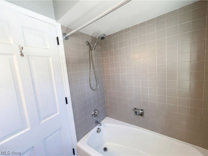 2330 Thurmont Road, Akron, OH 44313 Photo 20