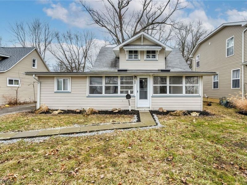 295 E 238th Street , Euclid, OH 44123 Photo 1