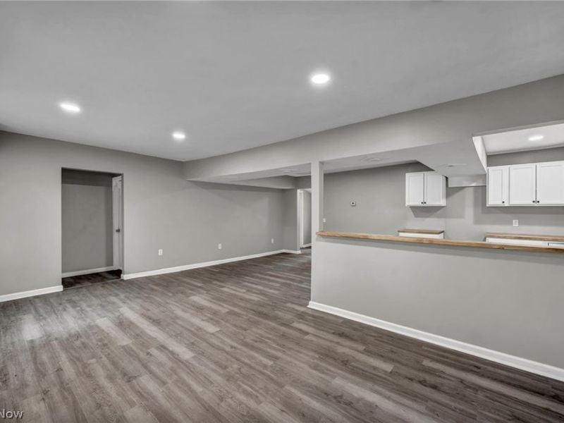 295 E 238th Street , Euclid, OH 44123 Photo 10