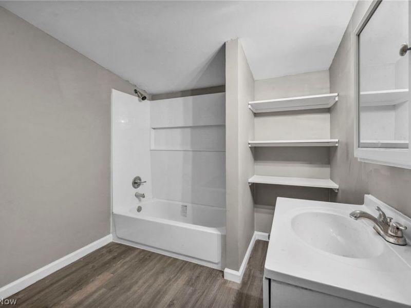 295 E 238th Street , Euclid, OH 44123 Photo 22