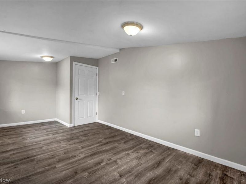 295 E 238th Street , Euclid, OH 44123 Photo 24