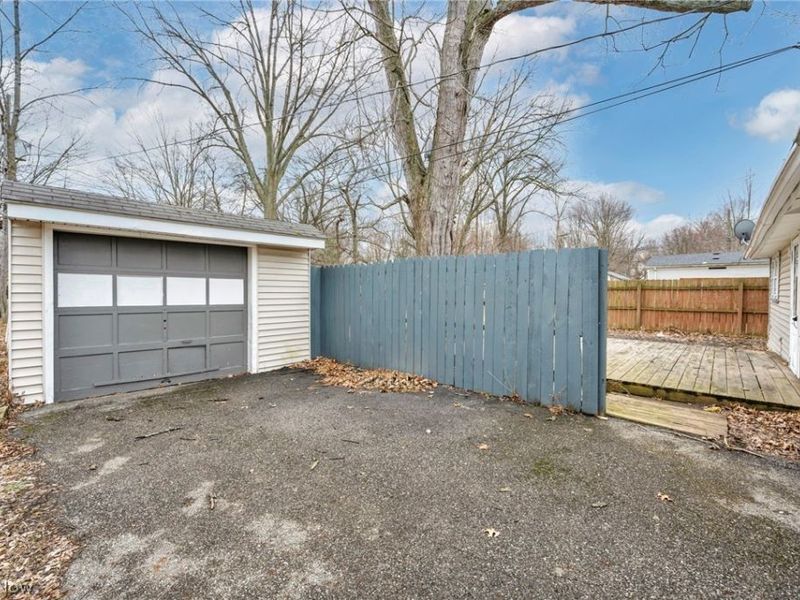 295 E 238th Street , Euclid, OH 44123 Photo 33