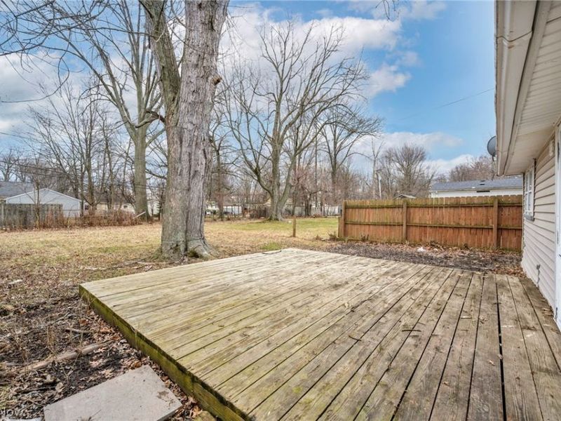 295 E 238th Street , Euclid, OH 44123 Photo 34