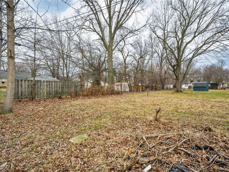 295 E 238th Street , Euclid, OH 44123 Photo 37