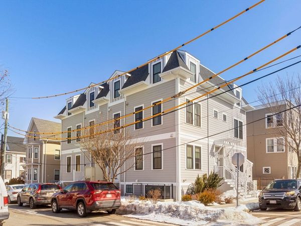 24 Rush St, Unit E, Somerville, MA 02145
