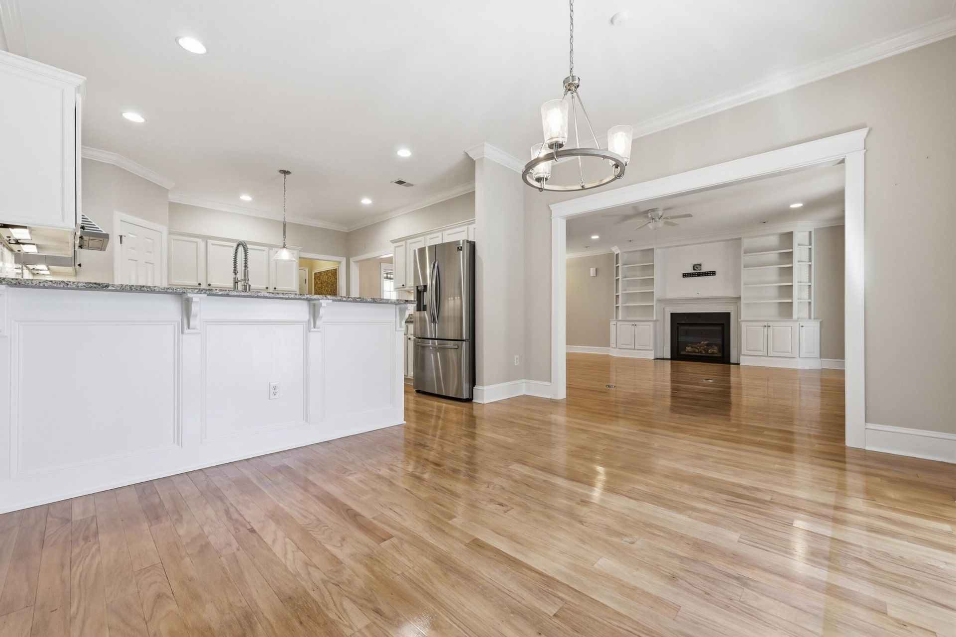 2384 Bergeron Way Photo 10