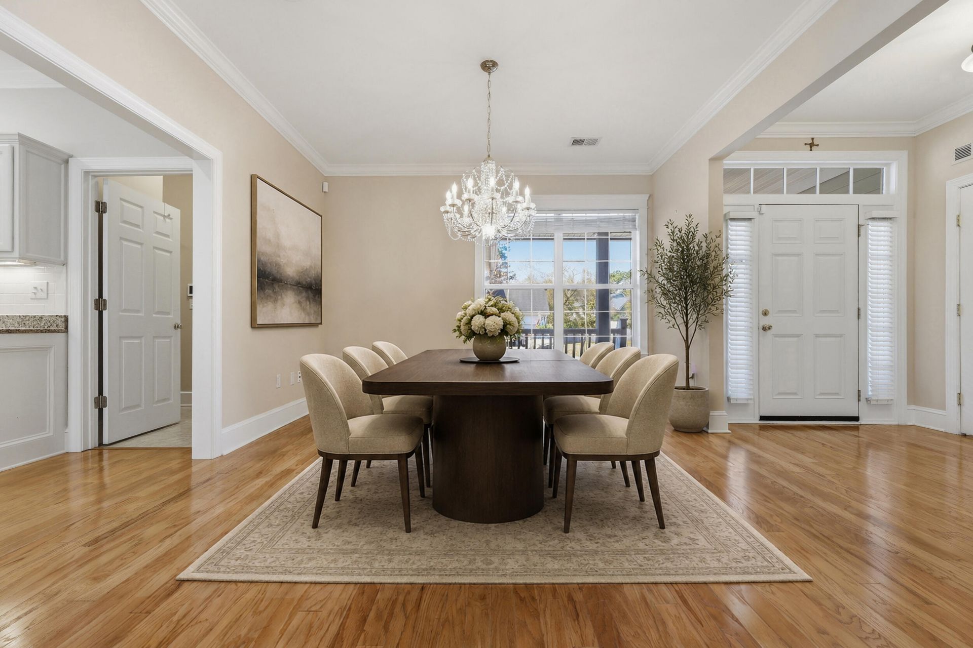 2384 Bergeron Way Photo 4