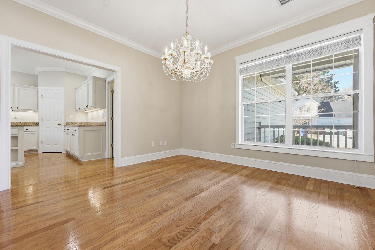 2384 Bergeron Way Photo 5