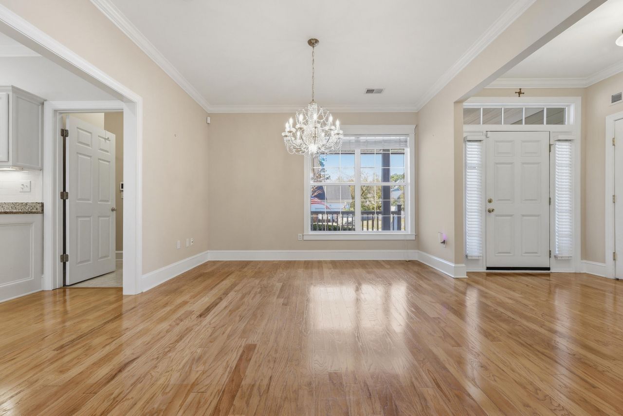 2384 Bergeron Way Photo 7