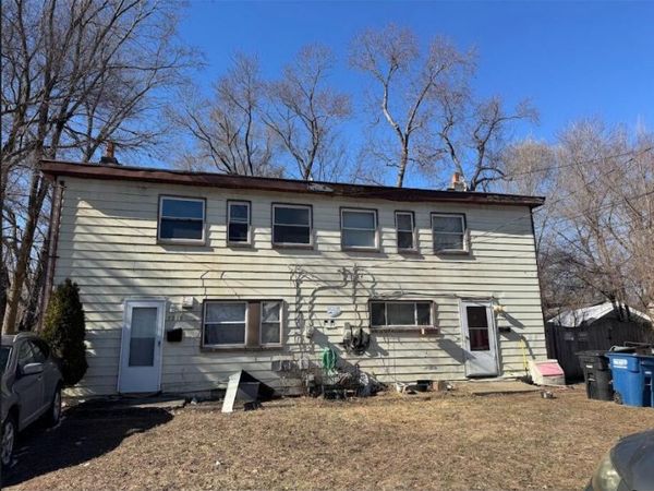 2316 Deerfield Court, Westland, MI 48186