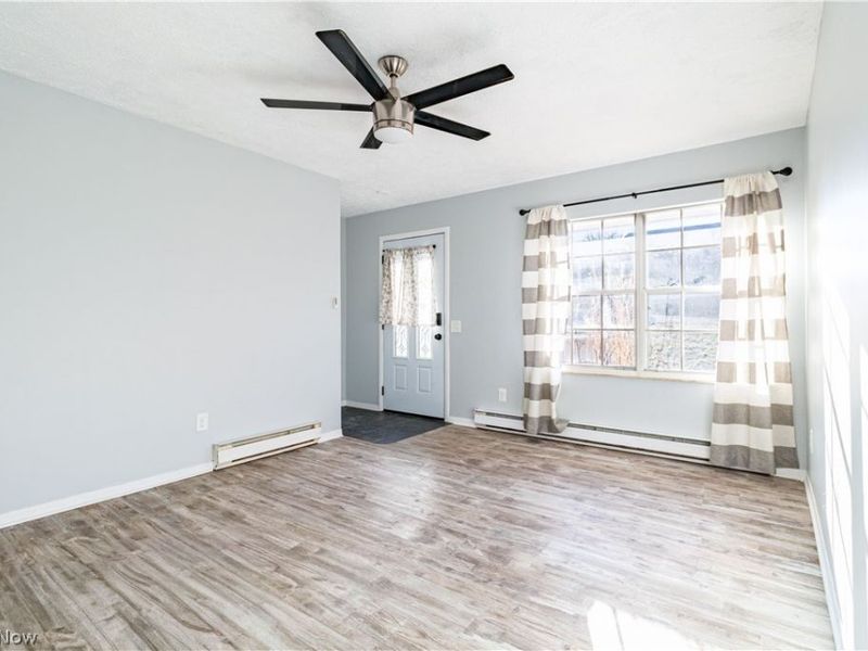 5814 Laura Avenue, Homeworth, OH 44634 Photo 10