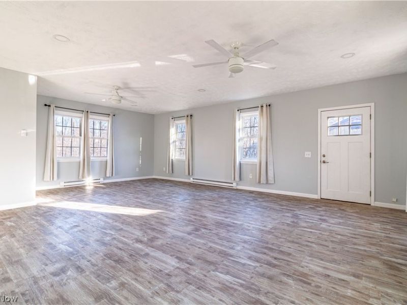 5814 Laura Avenue, Homeworth, OH 44634 Photo 2