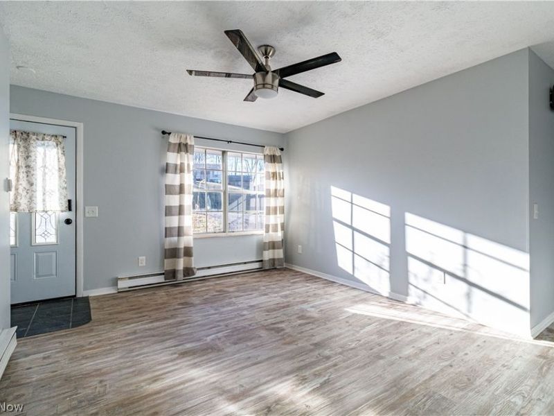 5814 Laura Avenue, Homeworth, OH 44634 Photo 9