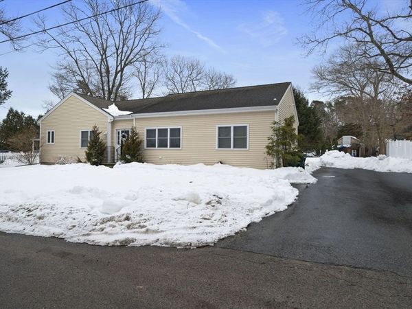104 Cape Cod Ave, Plymouth, MA 02360