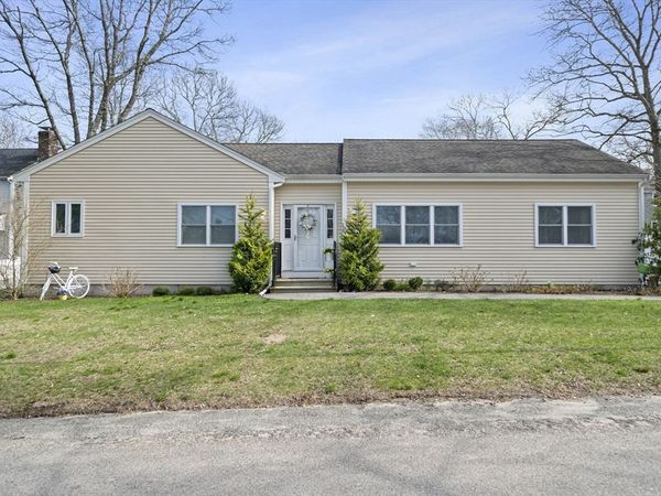 104 Cape Cod Ave, Plymouth, MA 02360