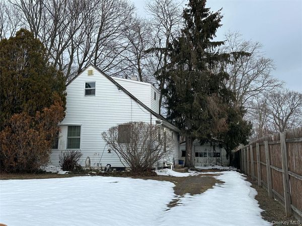 7 Garnet Drive , Brentwood, NY 11717