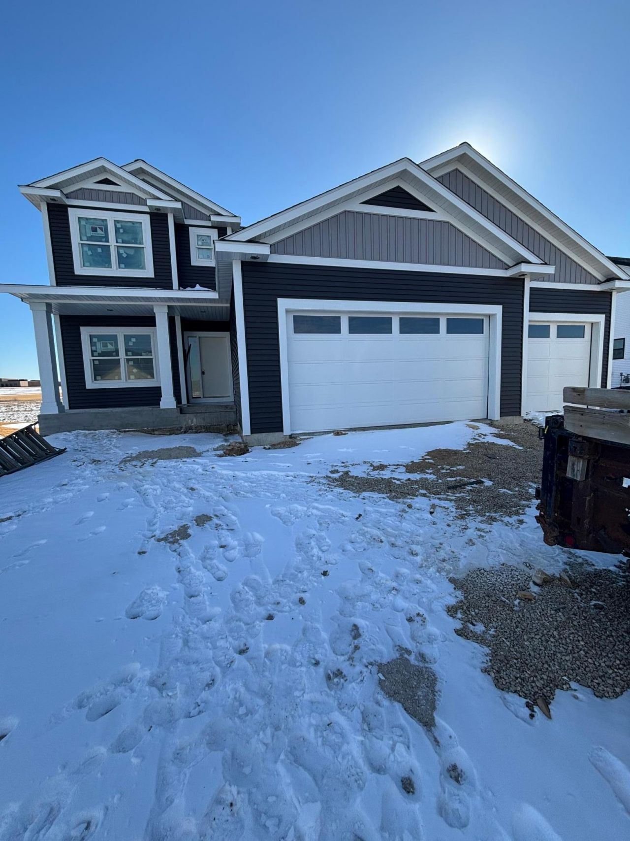 2211 Elk Run Drive Se, Pine Island, MN 55963 Main Photo