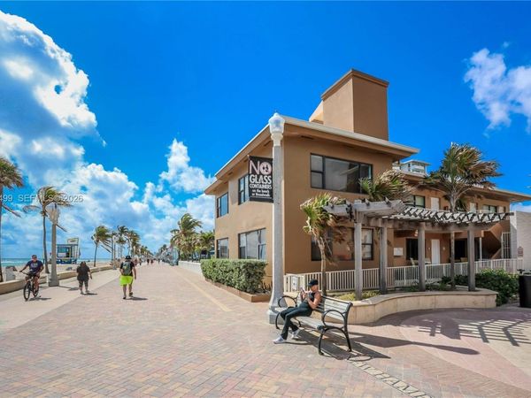 302 New Hampshire St , Unit 3AB, Hollywood, FL 33019