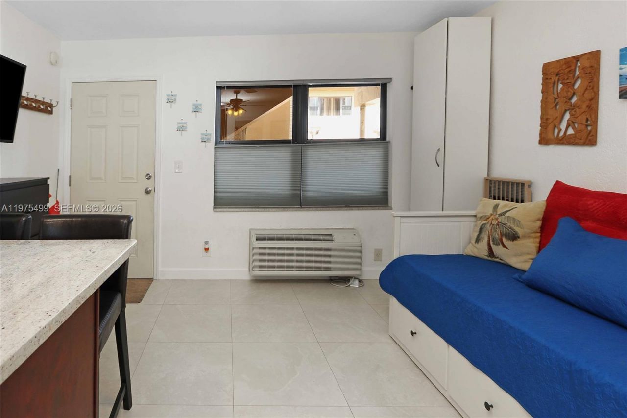 302 New Hampshire St , Unit 3AB, Hollywood, FL 33019 Photo