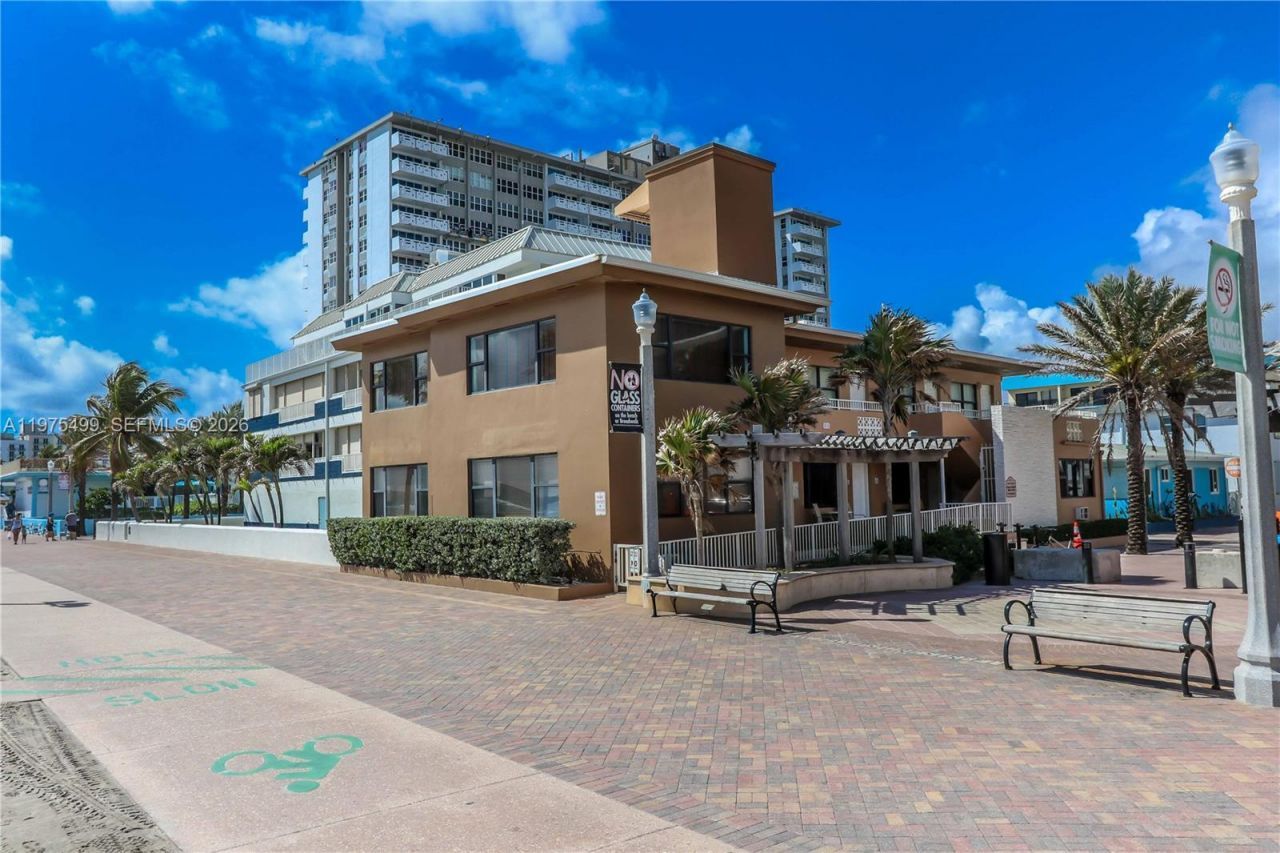 302 New Hampshire St , Unit 3AB, Hollywood, FL 33019 Photo