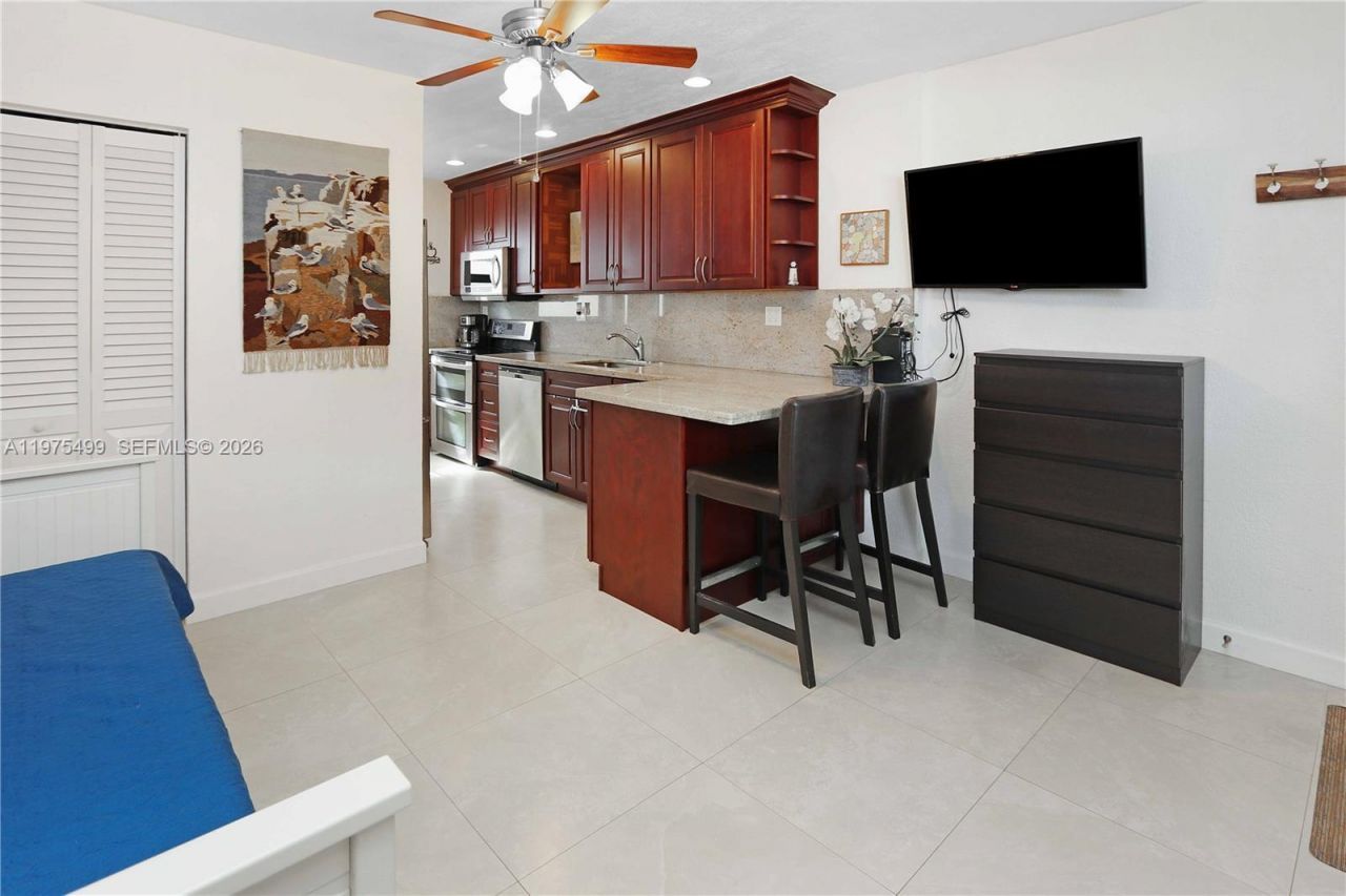 302 New Hampshire St , Unit 3AB, Hollywood, FL 33019 Photo