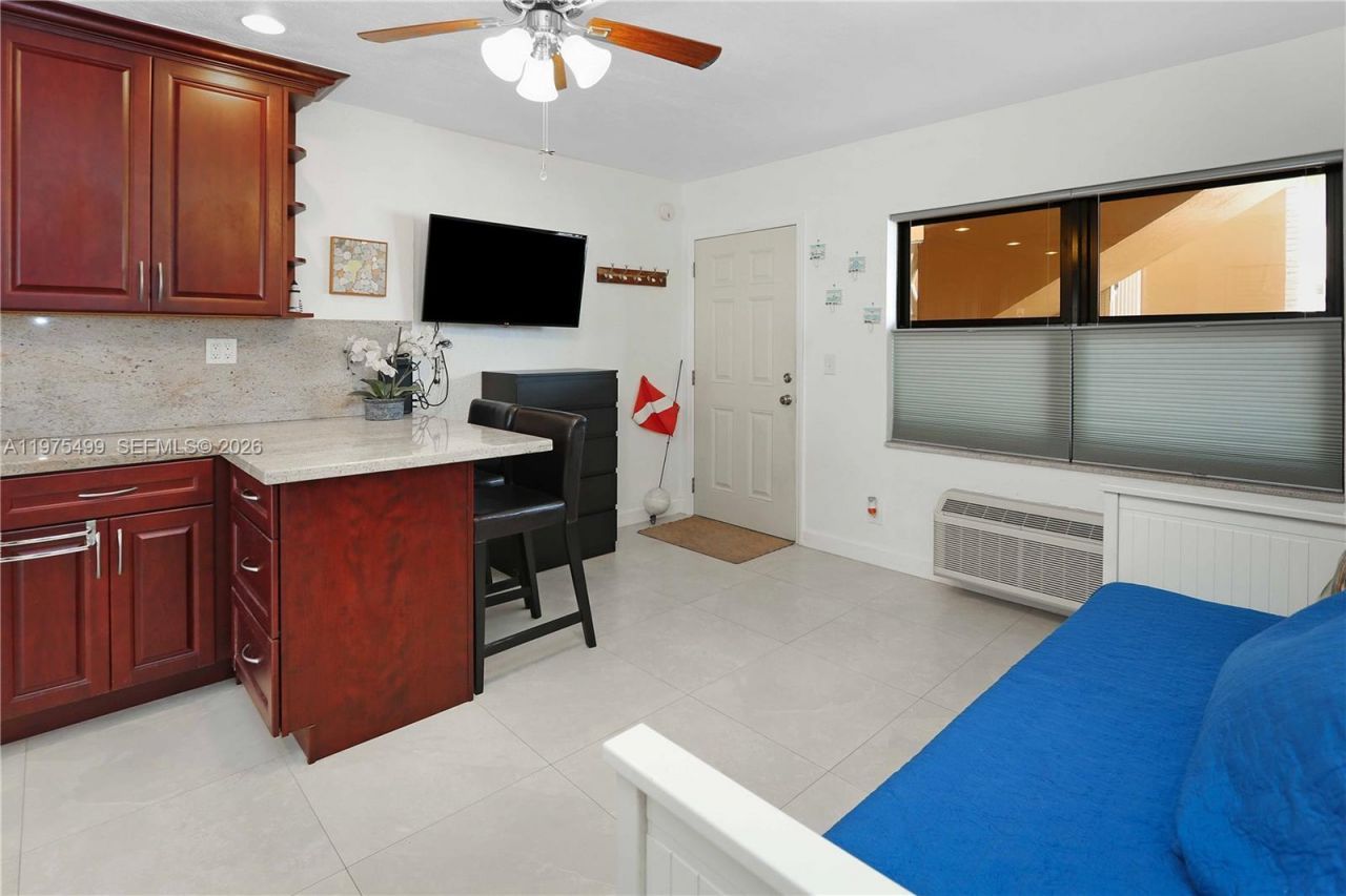 302 New Hampshire St , Unit 3AB, Hollywood, FL 33019 Photo