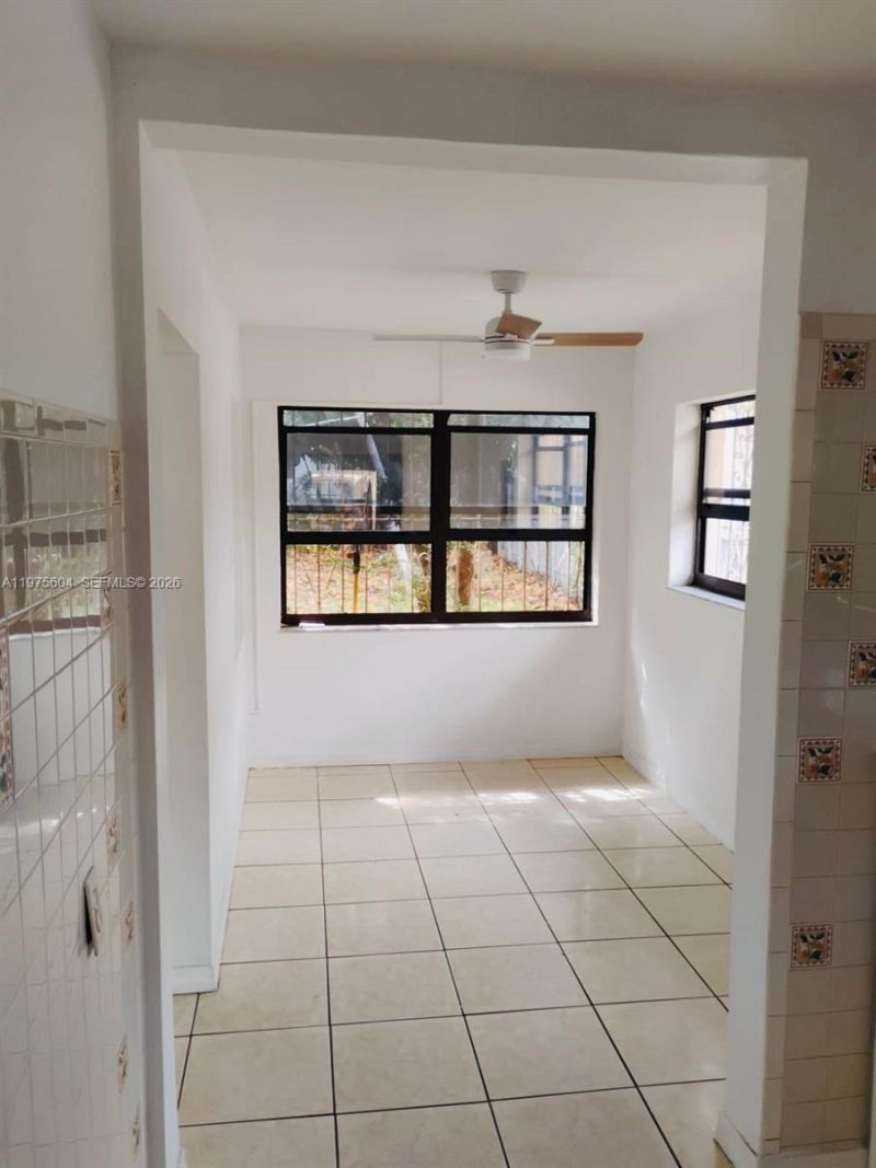 1590 NE 161st St, North Miami Beach, FL 33162 Photo