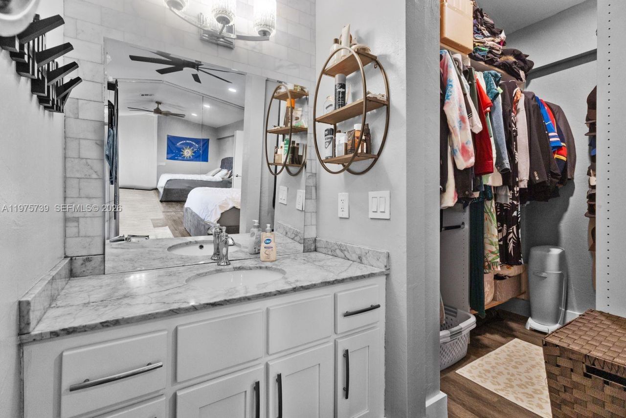 4169 S Pine Island Rd , Davie, FL 33328 Photo