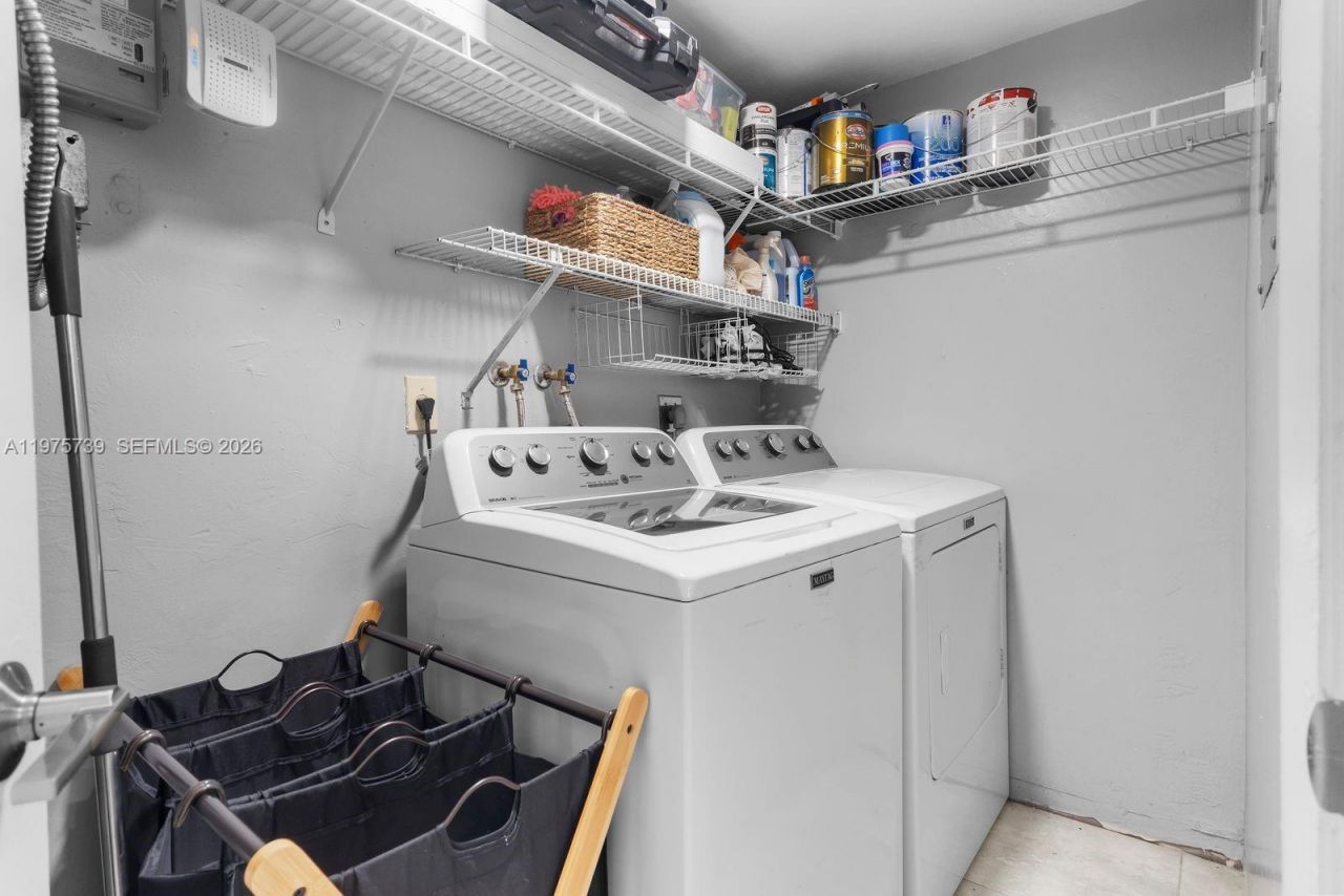 4169 S Pine Island Rd , Davie, FL 33328 Photo