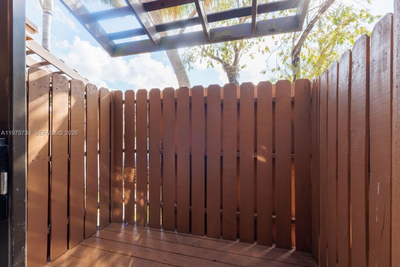 4169 S Pine Island Rd , Davie, FL 33328 Photo