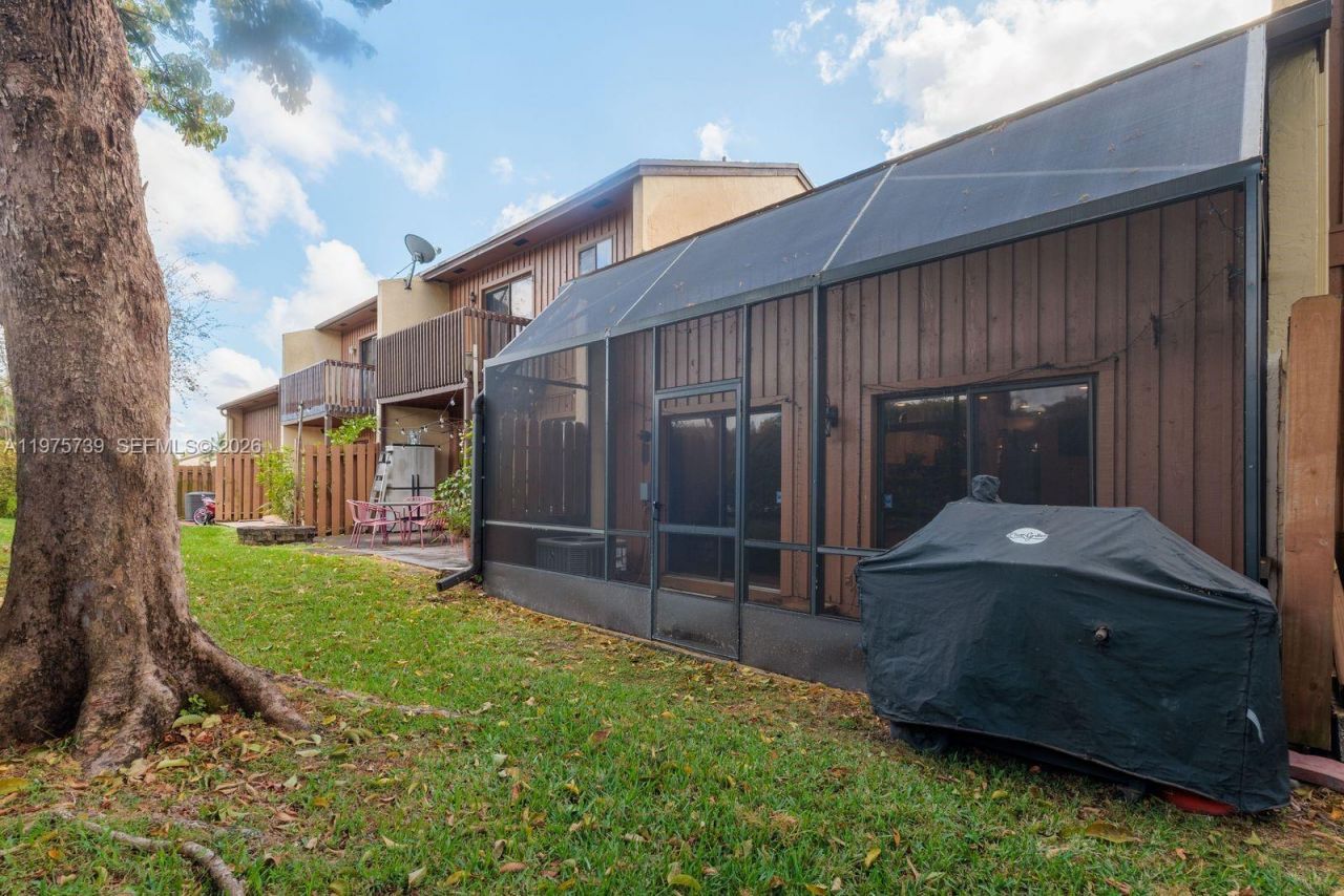 4169 S Pine Island Rd , Davie, FL 33328 Photo