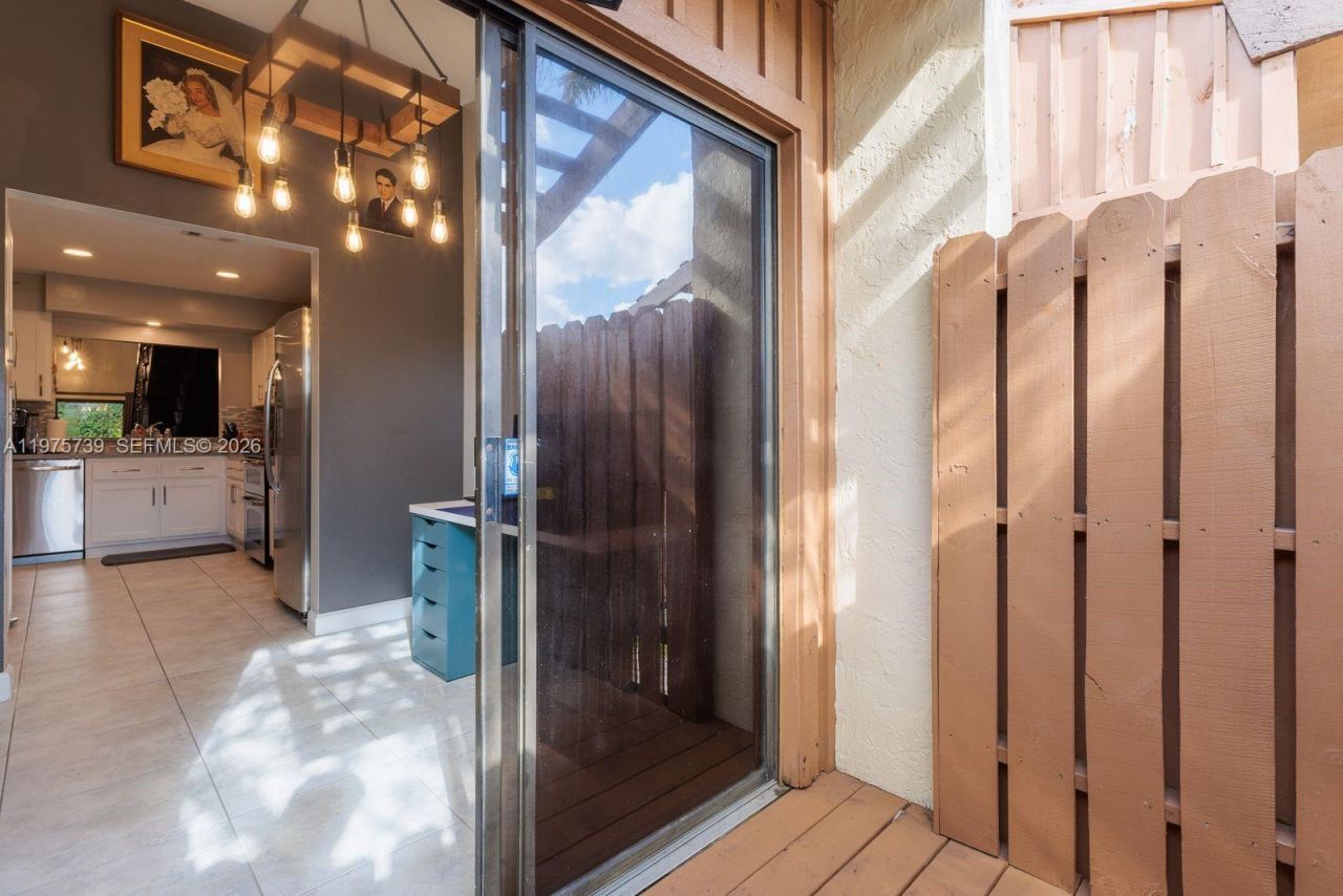 4169 S Pine Island Rd , Davie, FL 33328 Photo