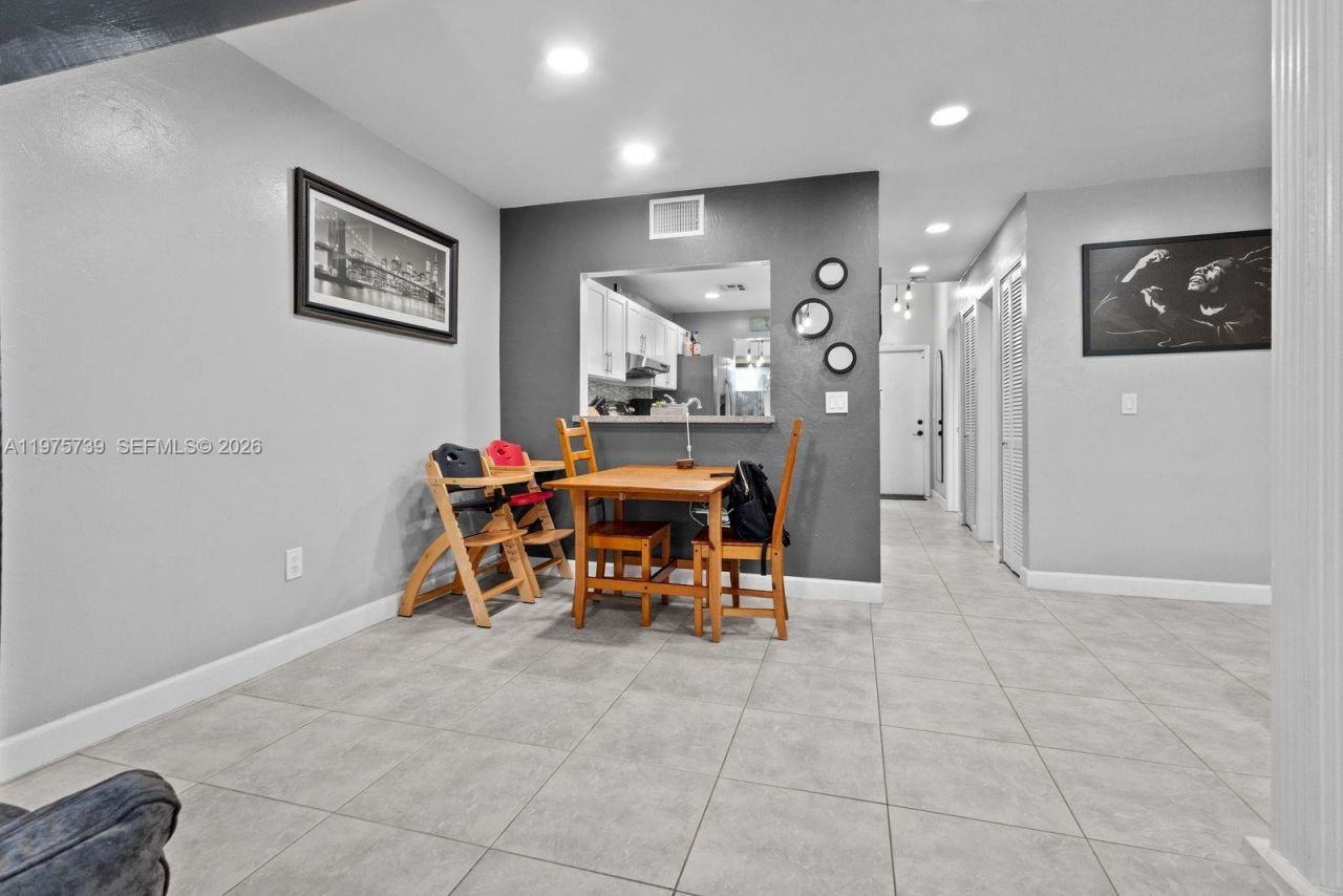 4169 S Pine Island Rd , Davie, FL 33328 Photo