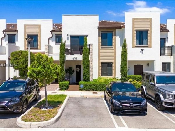 21018 NE 8th Ave, Unit 21018, Miami, FL 33179