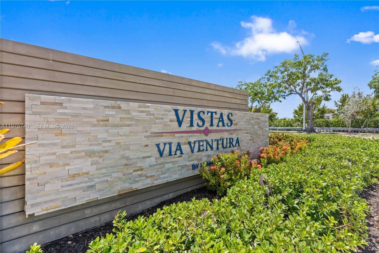 21018 NE 8th Ave, Unit 21018, Miami, FL 33179 Photo