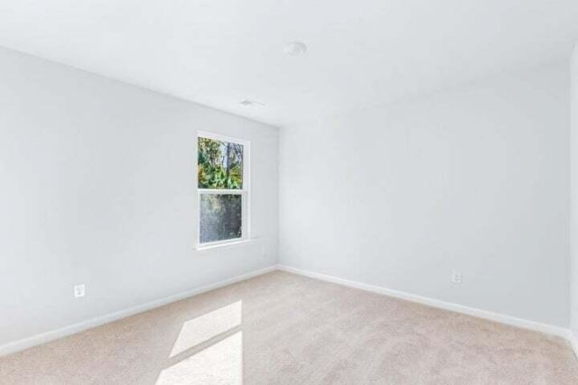 108 Brant Drive Photo 13