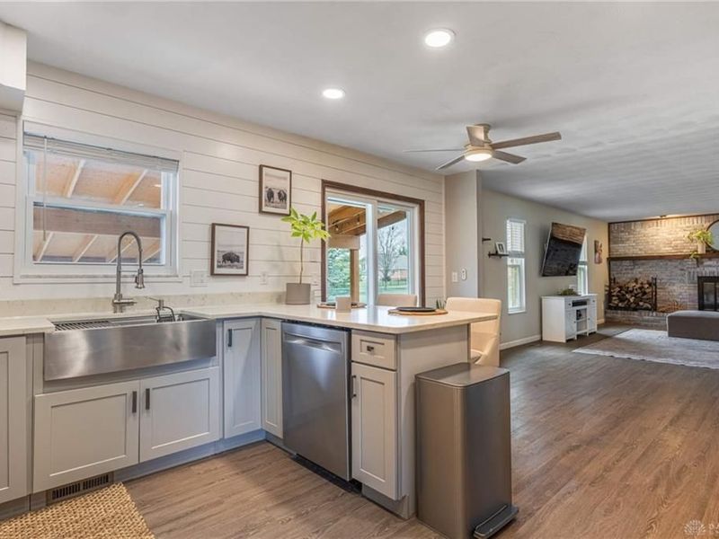 9095 S Normandy Lane, Dayton, OH 45458 Photo 13