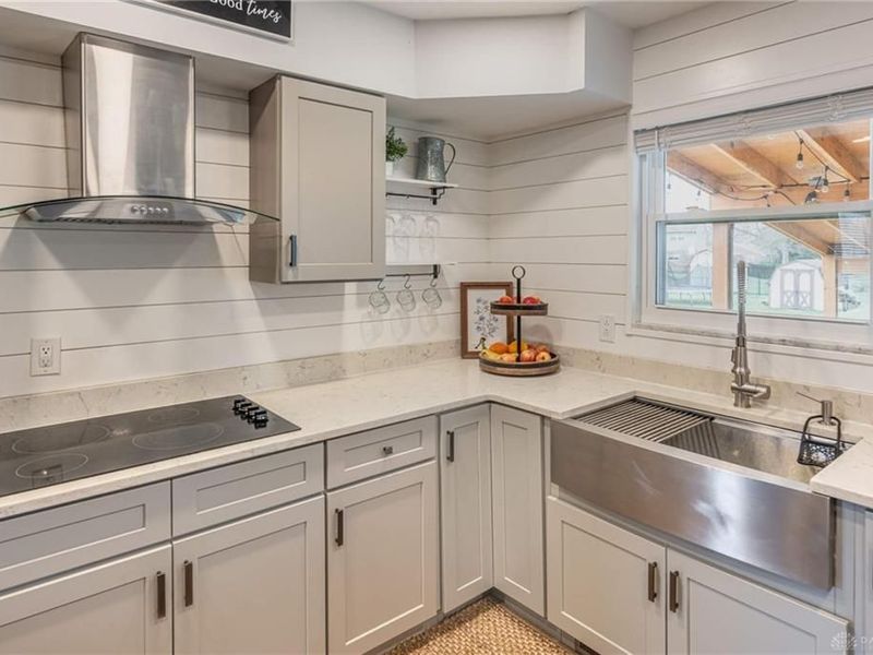 9095 S Normandy Lane, Dayton, OH 45458 Photo 14