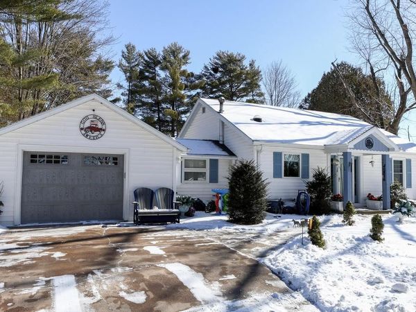 N6306 POND STREET, Manawa, WI 54949