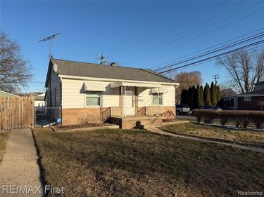 27304 Delton, Madison Heights, MI 48071