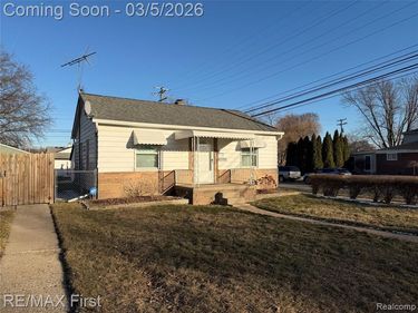 27304 Delton, Madison Heights, MI 48071