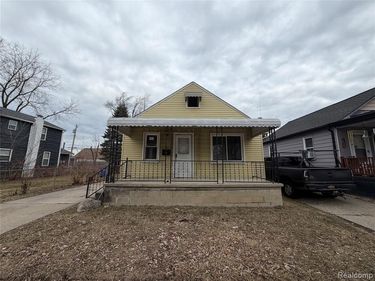 8249 Packard Avenue, Warren, MI 48089