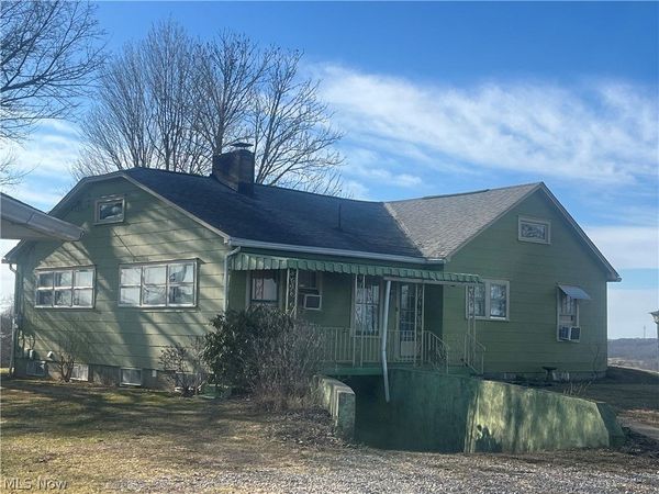 1216 Cisler Drive , Marietta, OH 45750