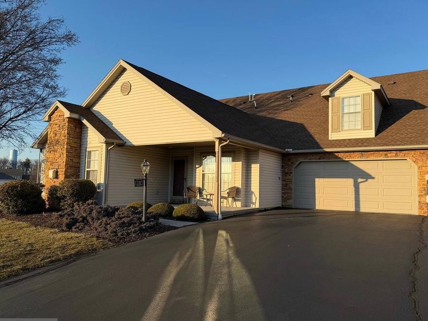 1383 Wellington Drive, Unit B2, York, PA 17408 Main Photo