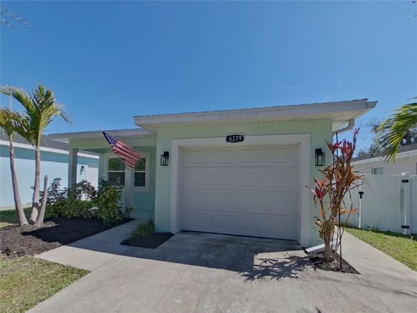 ST PETERSBURG, FL 33702