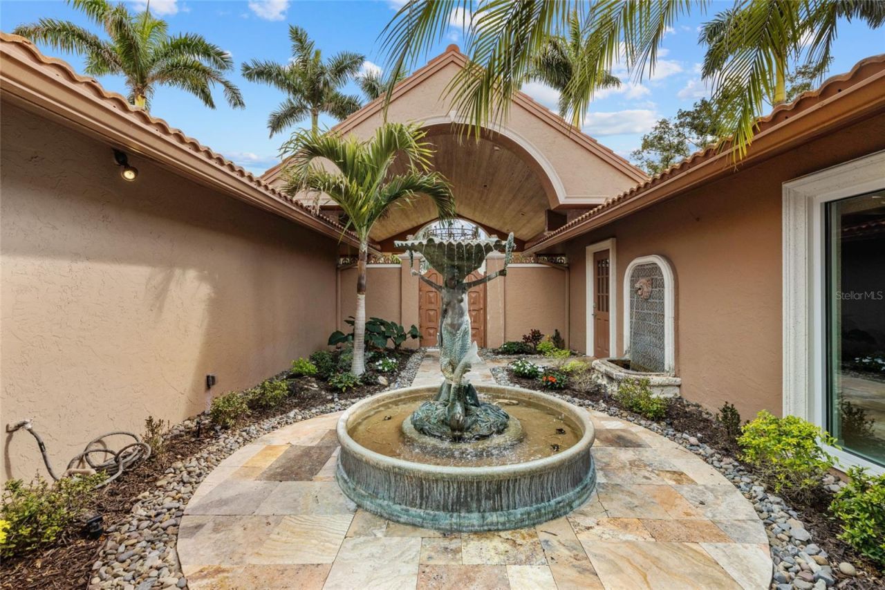 1749 Sandalwood Drive, Sarasota, FL 34231 Photo