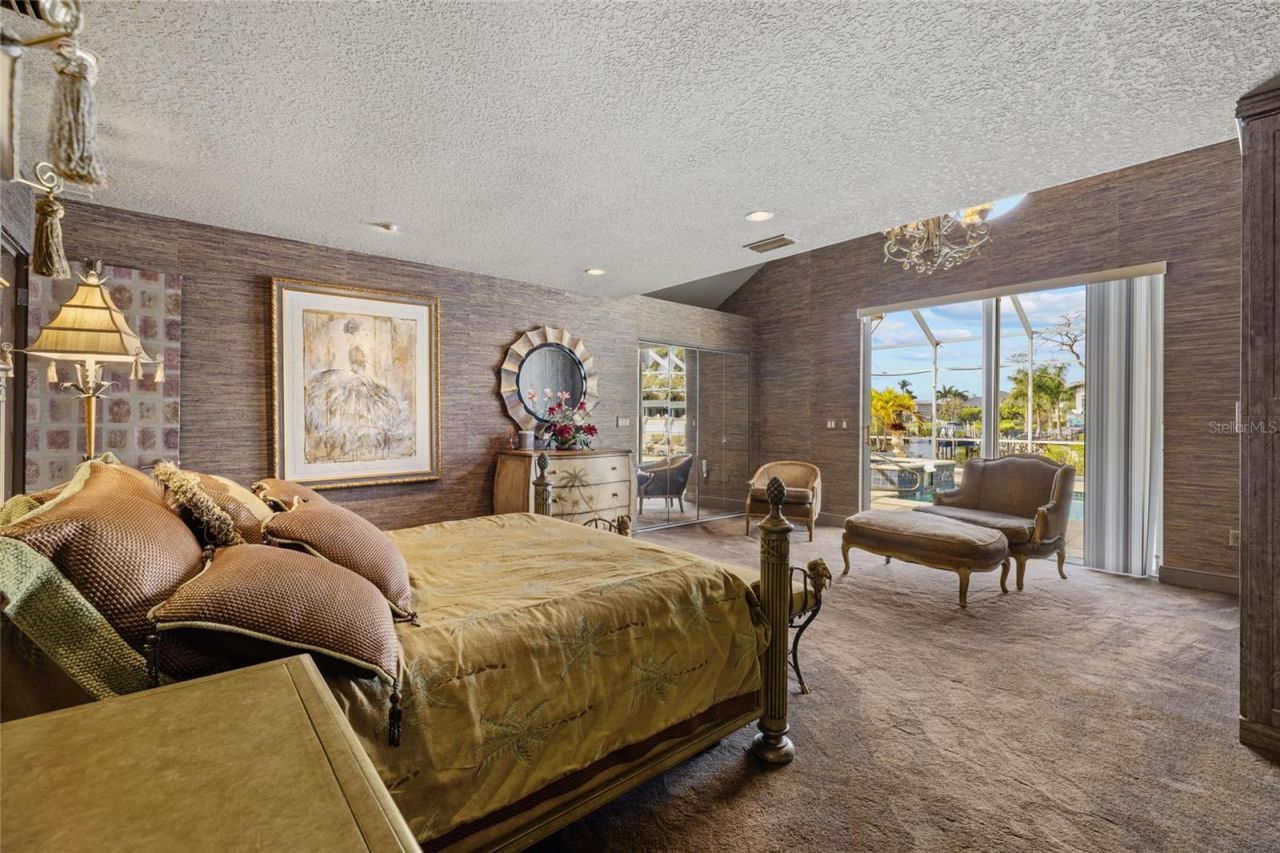 1749 Sandalwood Drive, Sarasota, FL 34231 Photo